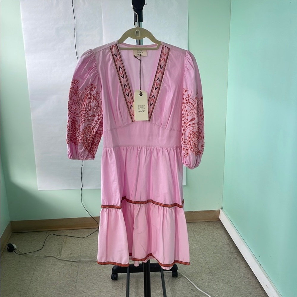 DX Collection Pink Embroidered Top